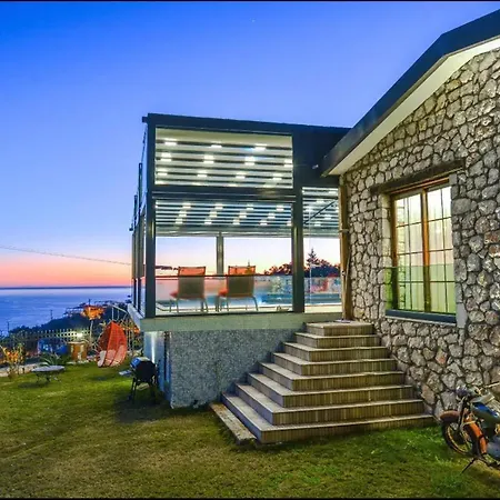 Kalabantia House 호텔 4*